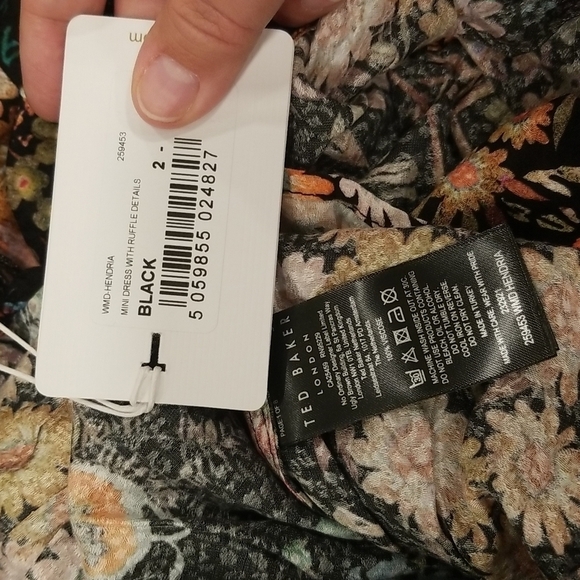 💕TED BAKER💕 Hendria Ruffled Crepe Mini Dress ~ Black Floral Print 4-6 US NWT - Picture 16 of 16